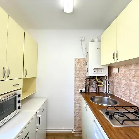 Roses Park Apartment *